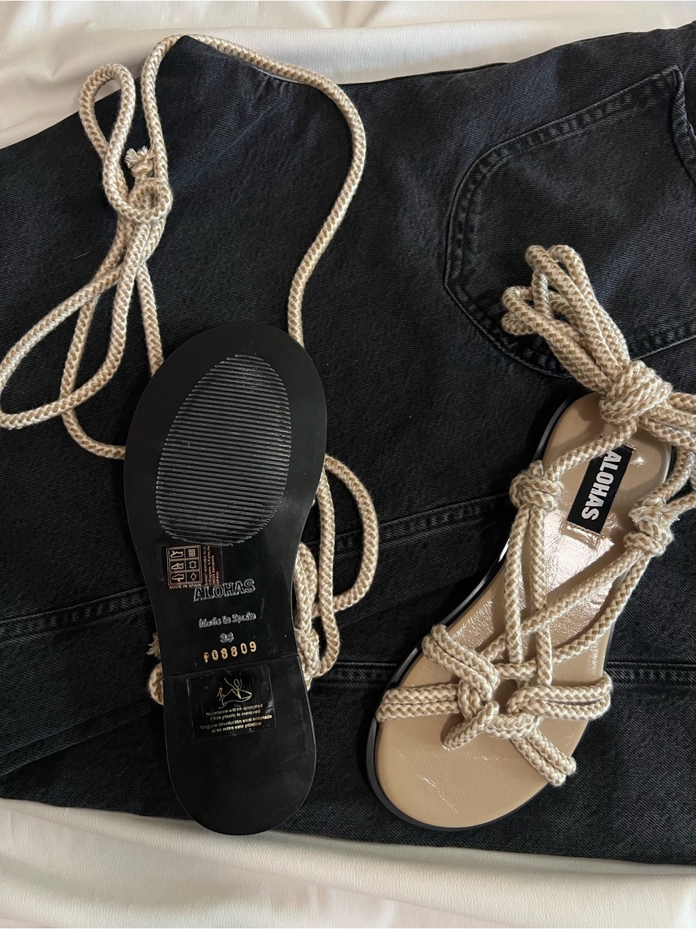 NWB ALOHAS Tory Tie Up Sandals 🩴 - Picture 4 of 5